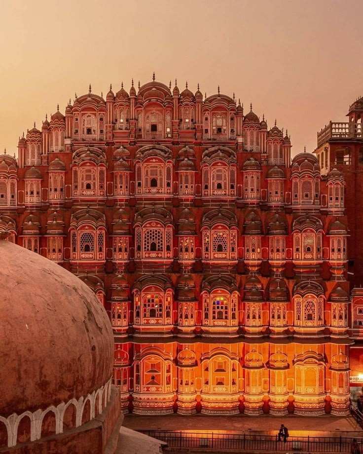 Hawa-mahal-in-Jaipur-Rajasthan1