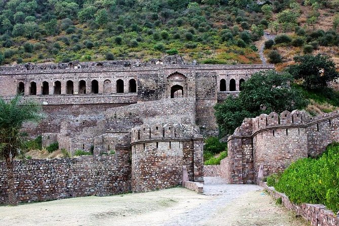 Bhangarh Fort and Abhaneri Stepwell included in Rajasthan heritage tour package