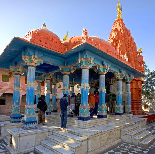 Brahma Temple included in Pushkar tour package, one of the few Brahma temples in India