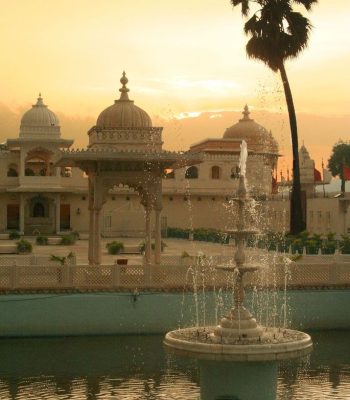 Fountain-at-Jag-Mandir (1)